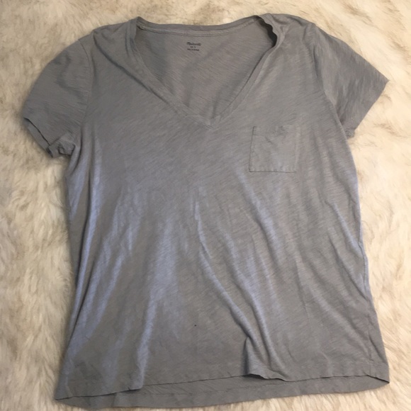 Madewell Tops - Madewell V-neck Pocket Tee
